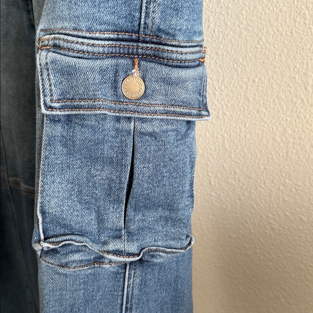 Judy Blue High Rise Cargo Wide Leg Jeans Size 9|29 - Picture 4 of 8